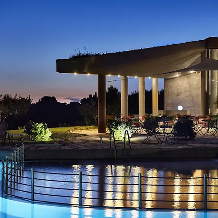 Leivatho Hotel 4*