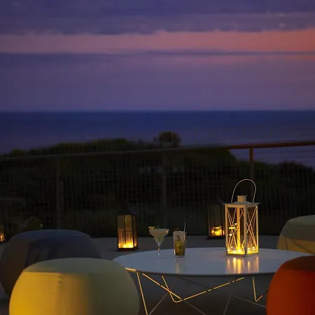 Otel Leivatho