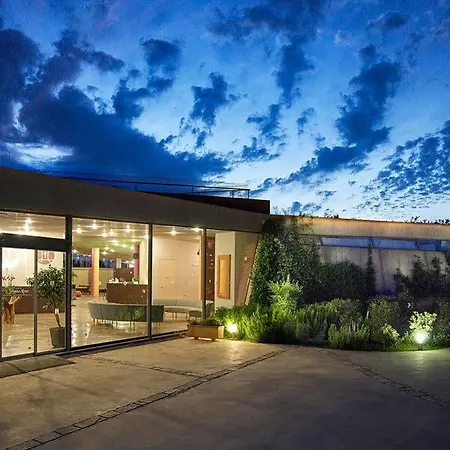 Hotel Leivatho
