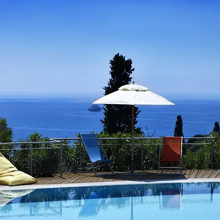 Leivatho Szálloda 4*