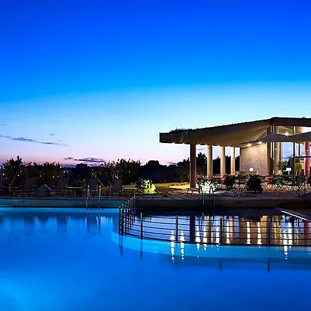 Leivatho Hotel 4*