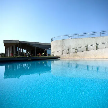 Hotel Leivatho