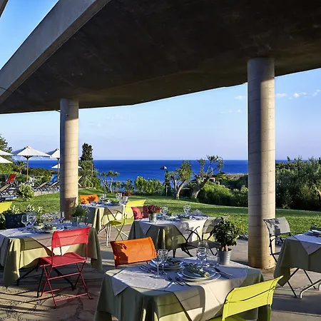 Hotel Leivatho Svoronata