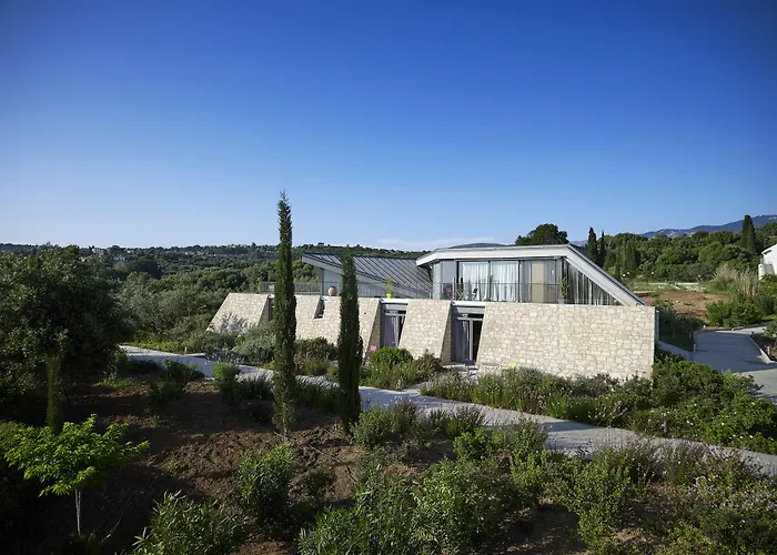 Leivatho Hotel Svoronata